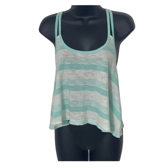 Hollister Crop Top BNWT - Picture 1 of 3